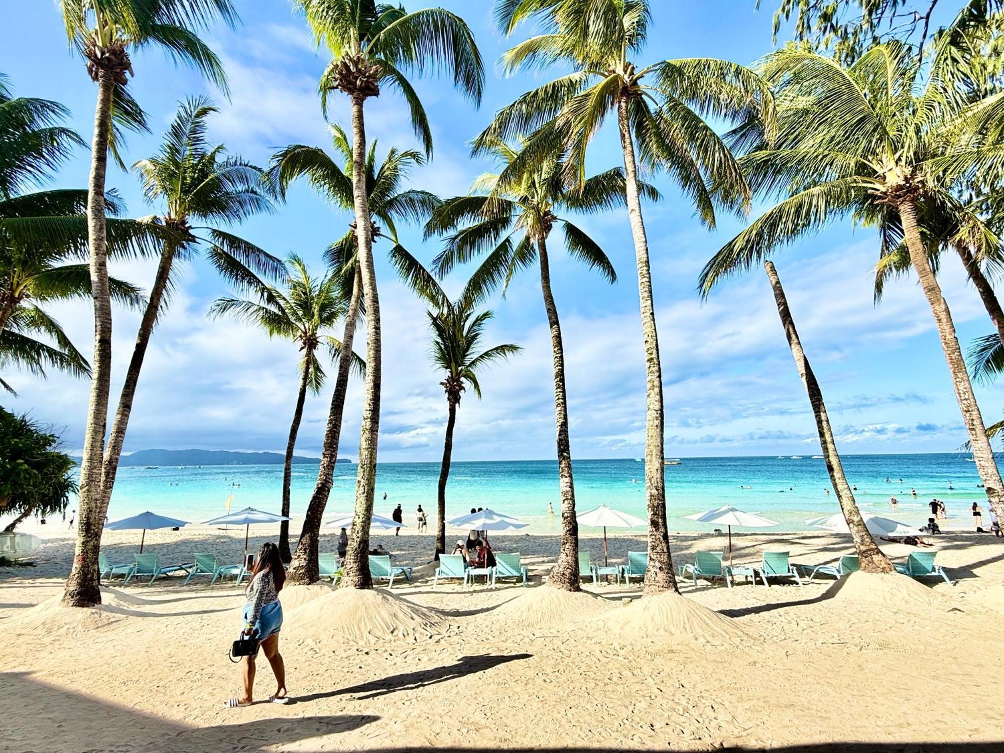 Calypso Beach And Dive Resort Manoc-Manoc Екстериор снимка