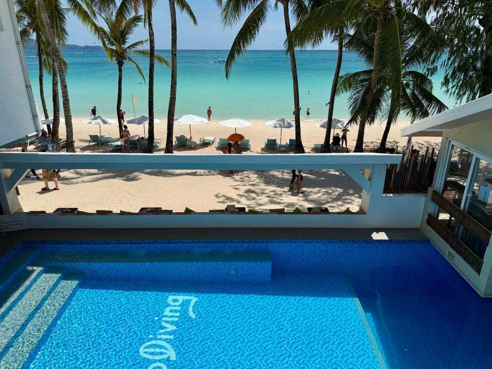 Calypso Beach And Dive Resort Manoc-Manoc Екстериор снимка